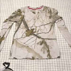Realtree Vneck long sleeve